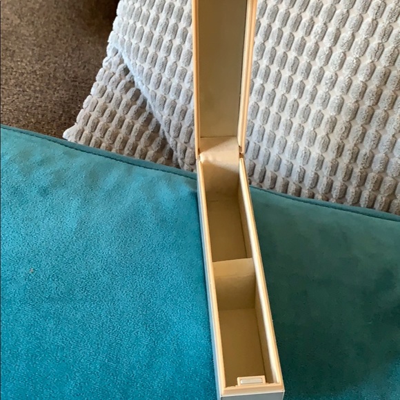 Michael kors reading glasses. Beautiful frame - Picture 9 of 9